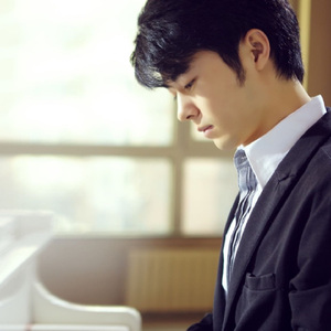 宝贝把腿分大我要添你下面漫画
